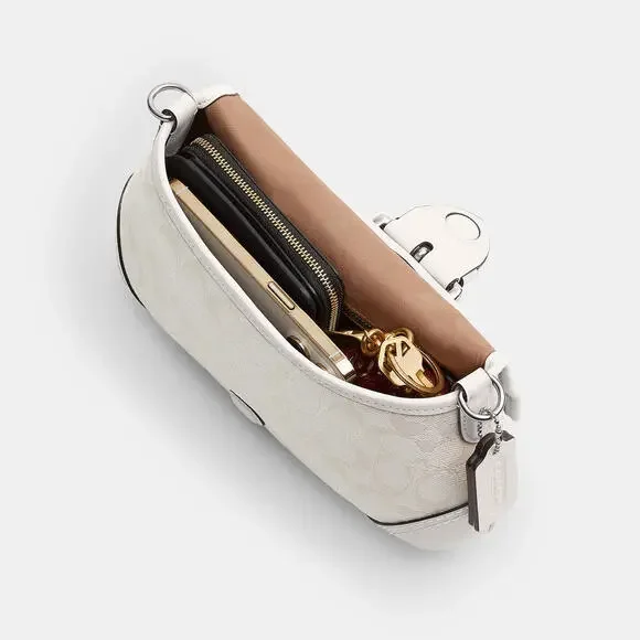 Soho Flap Bag In Signature Jacquard - Picture 9 of 9